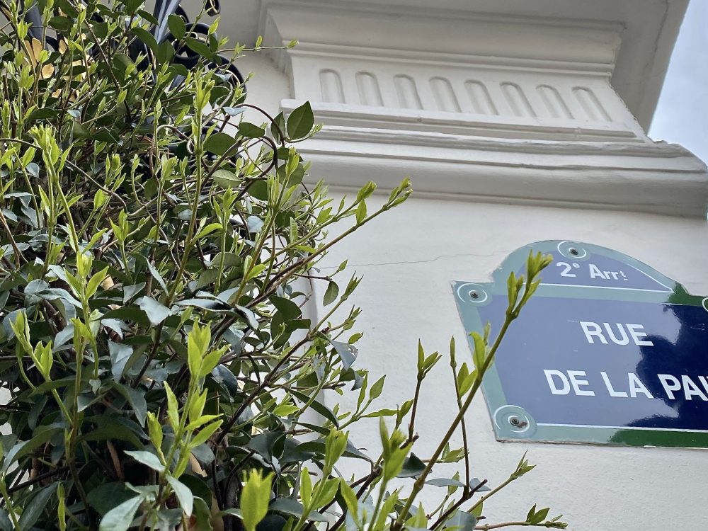 EMPLACEMENT DE PARKING RUE DE LA PAIX - PARIS 02